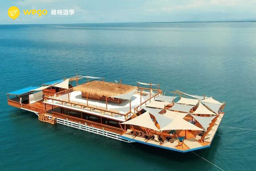 拉卡翁島漂浮酒吧